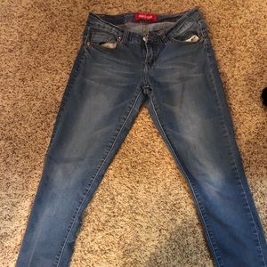Amethyst woman’s jeans